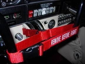 THE CONTROL SAVER REMOVE BEFORE FLIGHT PA28-61 BOWTIE STYLE - Image 2